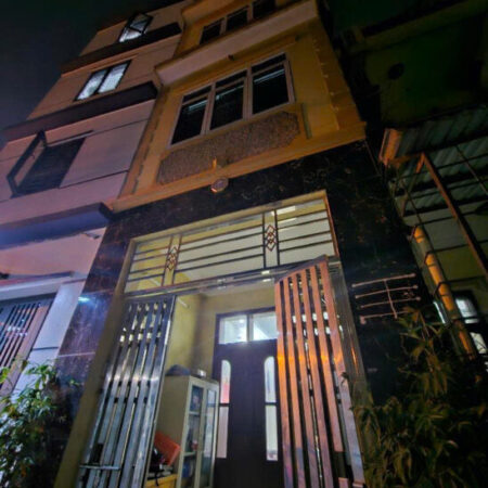 Bán Nhà Đông Thiên Lĩnh Nam 38m 4 Tầng 3 Phòng Giá 5.899 tỷ Sổ Đổ