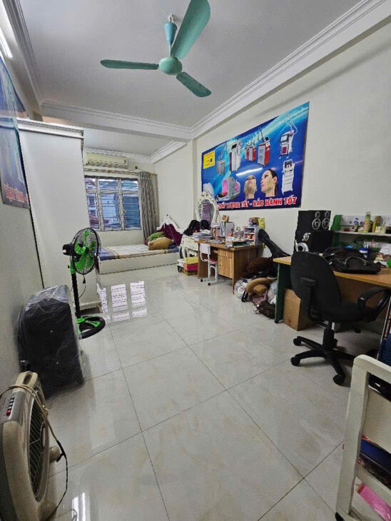 Bán Nhà Đông Thiên Lĩnh Nam 38m 4 Tầng 3 Phòng Giá 5.899 tỷ Sổ Đổ