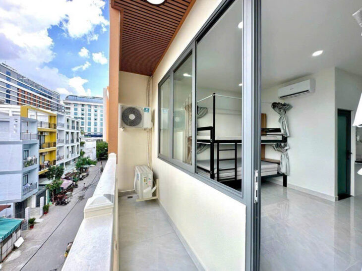 Bán CHDV 6 tầng BTCT Ngay ĐH Công Nghiệp giáp Bình Thạnh Dòng tiền hơn 2 tỷ /năm