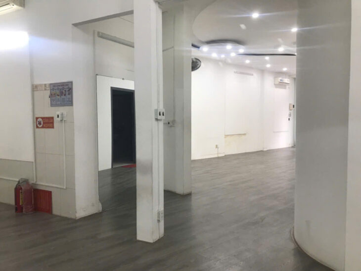 Nhà Mặt Tiền Trung Tâm Thành Phố, cạnh BV Hoàn Mỹ