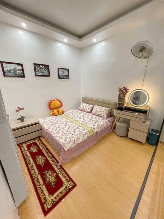 Bán Nhà Minh Khai 16m 3 Tầng 2 Ngủ Full Nội Thất Giá Chỉ 3.65 tỷ Sổ Riêng