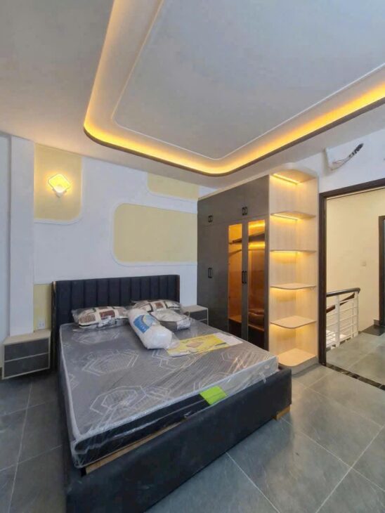 NHÀ MỚI Ở NGAY – SÁT BẾN XƯA THẠNH LỘC 08 Q12 – 2 TẦNG – NHỈN 3 TỶ