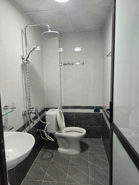 Bán Nhà Đông Thiên Lĩnh Nam 33m 3 Tầng 4 Phòng Nhà Mới Giá 3.07 tỷ Chưa Sổ