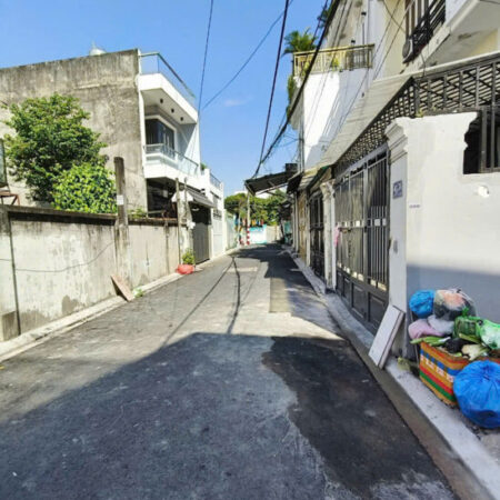 Bán Gấp nhà 2 tầng đối diện Hiệp Thành City Quận 12 chỉ hơn 3 tỷ 70m2 đất.