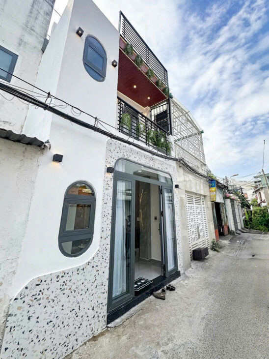 4.65 tỷ- nhà mặt tiền kinh doanh Lê Trực- Lê Quang Định- 2 tầng- 4mx8m- 2PN full nội thất