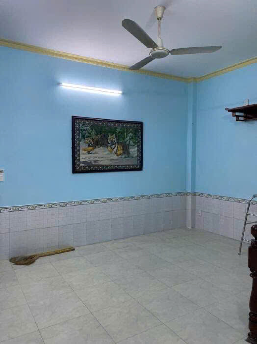 Căn góc, ngang 5m, vị trí đẹp gần ngã tư Hàng Xanh, đường Bạch Đằng, Quận Bình Thạnh. Chỉ 4.95 tỷ.