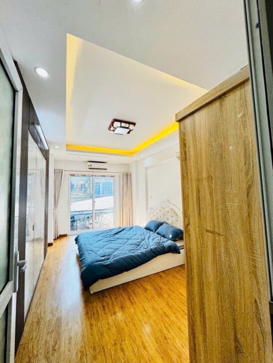 BÁN Nhà Lĩnh Nam 33m 4 Tầng 3 Phòng, Full Nội Thất Giá 4.69 Tỷ Sổ Đổ Riêng