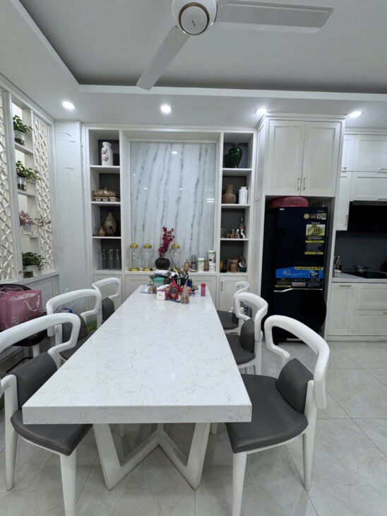 Liền kề Nguyễn Cơ Thạch 60m2, 5 T, vỉa hè ô tô tránh, thang máy, giá 21.9 tỷ