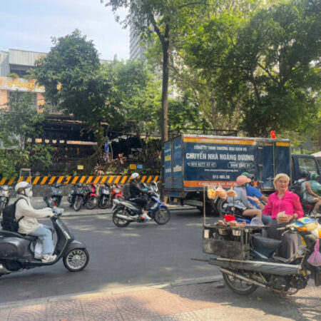 CĂN BIỆT THỰ MẶT PHỐ MẠC ĐĨNH CHI – QUẬN 1- 1275M2 – 20 TẦNG