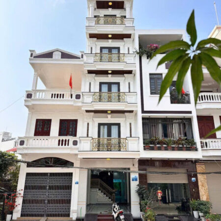 Bán nhà lô 14 Lê Hồng Phong, DT 60m 5 tầng, Thang Máy, đường 15m, Giá 9.2 tỉ