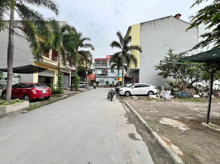 Bán đất phân lô 591 Thiên Lôi, 100m, 5×20, đường 12m, Giá 68 tr/m, cạnh AEON