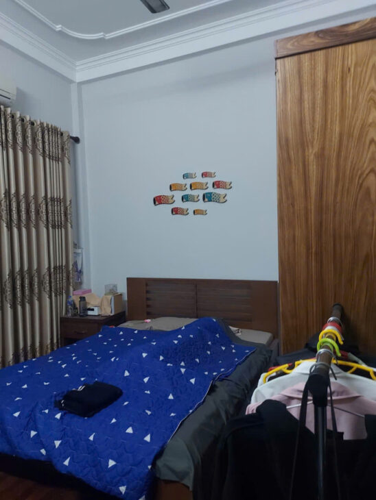 NHÀ ĐẸP Ở LUÔN NGÕ THÔNG CÁCH 1 NHÀ RA PHỐ 7 tỷ Thanh Nhàn 29m 5 tầng, MT 4,2m
