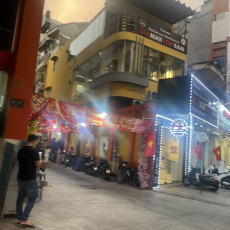 SIÊU PHẨM – BÁN NHÀ LÔ GÓC HOMESTAY 60 TRIỆU /TH CÁCH PHỐ BÙI VIỆN 200M LUÔN FULL KHÁCH CHỈ 8TỶ