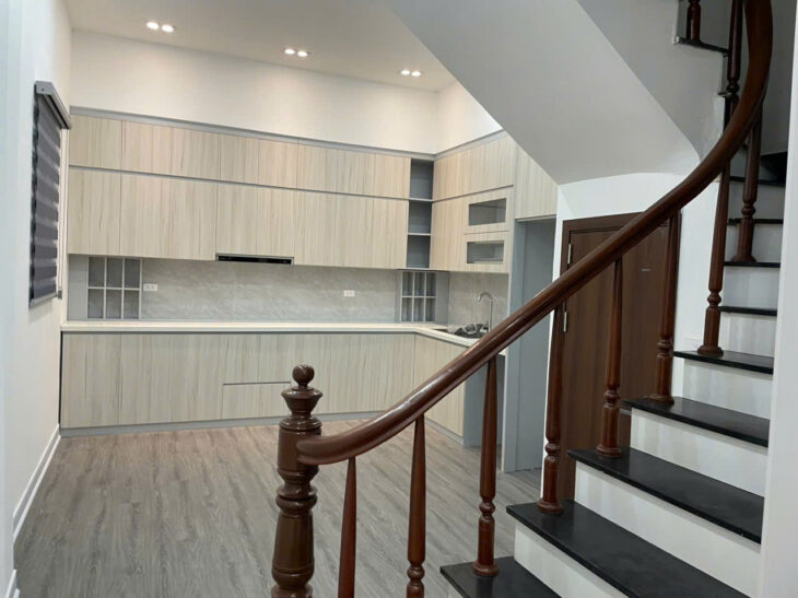 NHÀ MỚI- MẶT NGÕ PHÂN LÔ HOÀNG HOA THÁM 60m, 5 tầng, MT 4m, 12 tỷ, NỞ HẬU – KINH DOANH