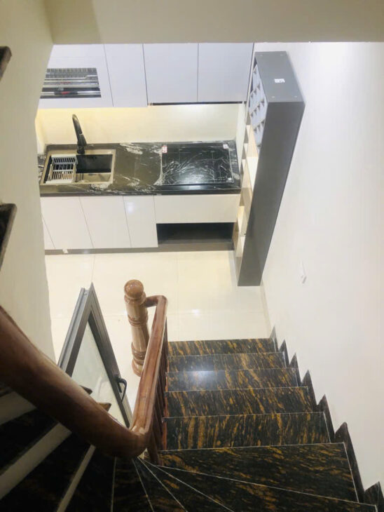 Bán Nhà Văn Hương – 30m – Hơn 6 Tỷ – Tây Nam – Lô Góc – SH Tránh Nhau