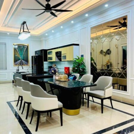 BÁN NHÀ NGÕ 331 BÁT KHỐI, FULL NỘI THẤT, CHỈ VÀI BƯỚC RA PHỐ