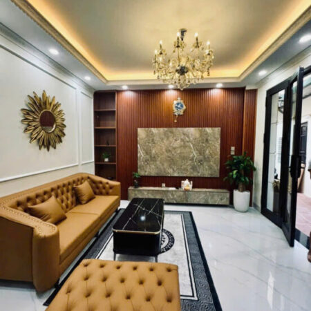 giảm chào 300 tr bán gấp nhà đẹp phố Nguyễn Văn Cừ 38m xây 5 tầng chỉ 6 tỷ một nhà ra mặt ngõ ô