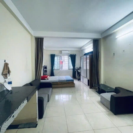 Bán Nhà Hoàng Quốc Việt 5 Tầng Dân Xây, Ngõ 3 Gác, Gần Ô Tô, Dòng Tiền, 7.8 Tỷ