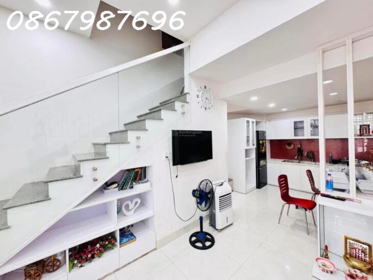 BÁN NHÀ 3 Tầng Hẻm Ô Tô Đường Âu Cơ , TTTP Nha Trang full nội thất , sổ đỏ công chứng ngay / Alo Em
