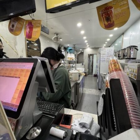 Bán nhà mặt phố Lạc Long Quân, Tây Hồ, 52m², 7 tầng, 27.2 tỷ, sổ đỏ hoặc Nhà mặt phố Tây Hồ 52m²,