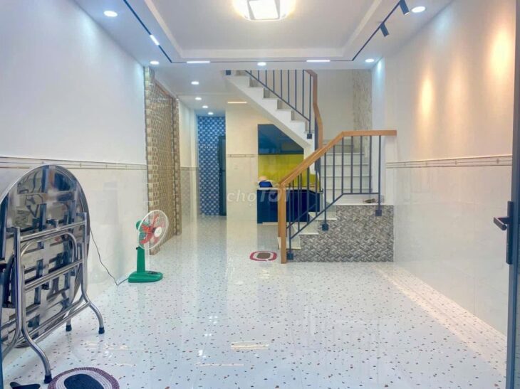 Nhà 2 Lầu Sân Thượng_Đường 6m_Phan Huy Ích
