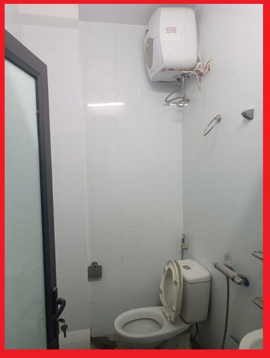Bán nhà 36m², 4PN, 5WC, Long Biên, 5.6 tỷ, sổ đỏ
