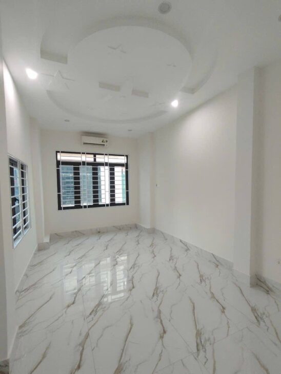 Bán nhà Vương Thừa Vũ giá 13 tỷ, diện tích 48m2, 5 tầng, mặt tiền 3.5m