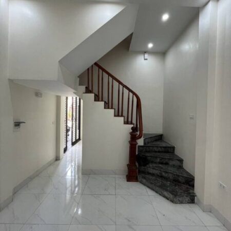 Bán nhà Vạn Phúc giá 7.7 tỷ, diện tích 30m2, 4 tầng, mặt tiền 8.5m