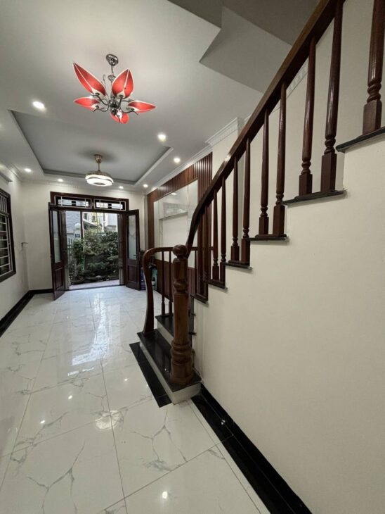 Bán nhà Hà Trì giá 6.15 tỷ, diện tích 31m2, 6 tầng, mặt tiền 3.5m