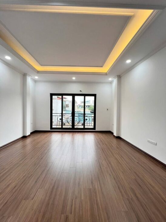 Bán nhà Khương Đình giá 9.9 tỷ, diện tích 40m2, 6 tầng, mặt tiền 5m