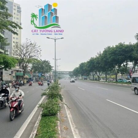 Bán nhà Mặt tiền Phạm Văn Đồng, Phường 3, Gò Vấp, Đoạn VIP nhất ngay Ngã 5