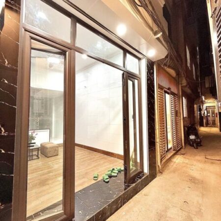 Bán nhà Khương Trung giá 6.8 tỷ, diện tích 32m2, 4 tầng, mặt tiền 3.5m