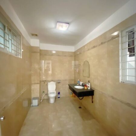 Bán nhà Nguyễn Trãi giá 14.5 tỷ, diện tích 54m2, 5 tầng, mặt tiền 5m