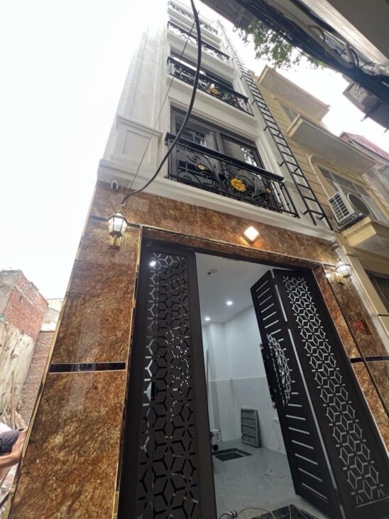 ????CCMN HIẾM – MẶT NGÕ THÔNG, GẦN Ô TÔ – 9 PHÒNG KHÉP KÍN – THANG MÁY – KHU VỰC ĐÔNG DÂN CƯ – FULL