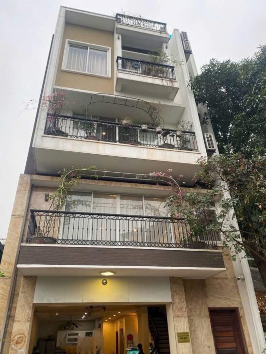 NHÀ ĐẸP – GIÁ TỐT – Vị Trí Đắc Địa Tại Ngõ 5 Phường Láng Hạ, Đê La Thành, Quận Đống Đa, Hà Nội