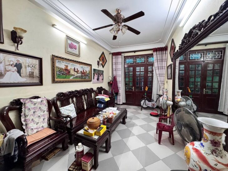 Bán nhà Nguyễn Văn Trỗi giá 14.5 tỷ, diện tích 74m2, 4 tầng, mặt tiền 3.5m