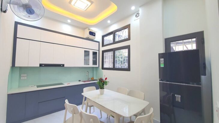 Bán nhà Bùi Xương Trạch giá 7.5 tỷ, diện tích 35m2, 5 tầng, mặt tiền 6m