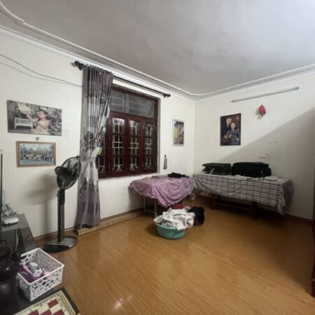 Bán nhà Giải Phóng giá 4.85 tỷ, diện tích 96m2, 4 tầng, mặt tiền 12m