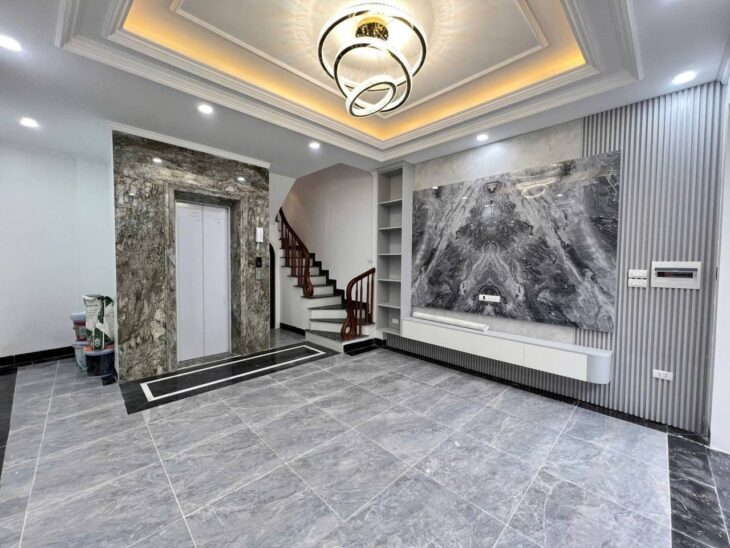 Bán nhà Khương Đình giá 9.9 tỷ, diện tích 40m2, 6 tầng, mặt tiền 5m