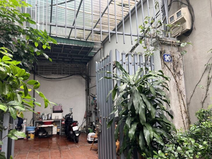 Bán nhà Tân Mai giá 3.35 tỷ, diện tích 43m2, 2 tầng, mặt tiền 3.5m