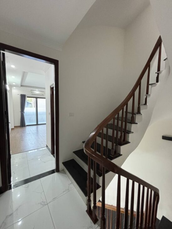 Bán nhà Hà Trì giá 6.15 tỷ, diện tích 31m2, 6 tầng, mặt tiền 3.5m