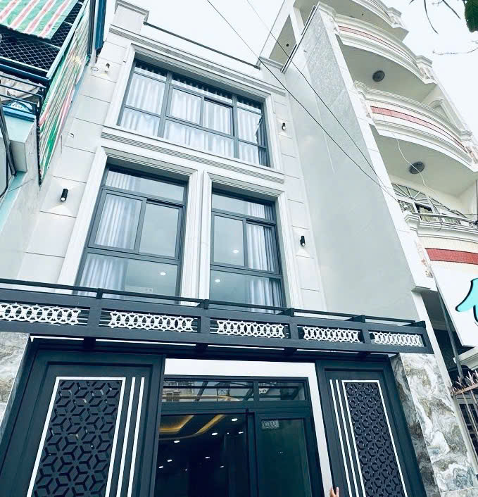 NHÀ ĐẸP – GIÁ TỐT – Vị Trí Tại : Đường Hòa Hưng – Quận 10 – Hồ Chí Minh