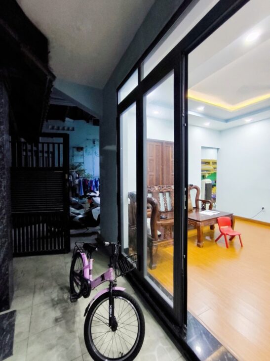 Bán nhà 109m², 2PN, 3WC, Linh Tây, Thủ Đức, 5.9 tỷ, sổ hồng