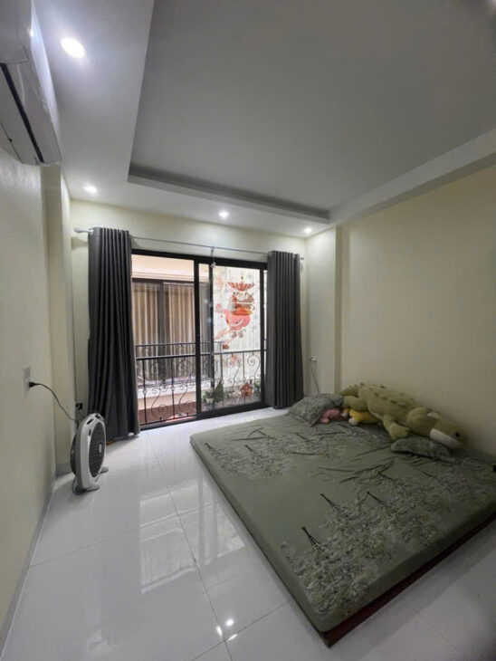 NHÀ NGỌC THỤY-20M RA ĐƯỜNG Ô TÔ TRÁNH-30M-GIÁ NHỈNH 4TY-FULL NỘI THẤT