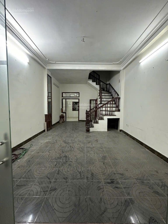 Phân lô – vỉa hè Phùng Chí Kiên – Cầu Giấy 56m2 nhỉnh 16 tỷ – ô tô tránh vào nhà – KD – VP