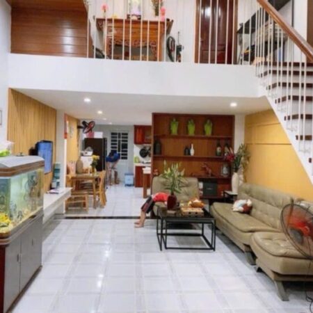 Mặt tiền Đông Du. Bán rẻ nhà cấp 4 mặt tiền sát Sông Hàn