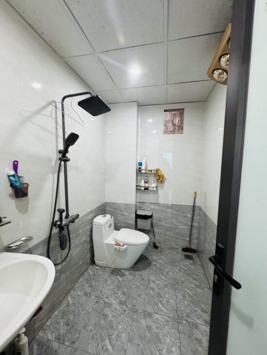 ????NHÀ ĐẸP Ở NGAY – PHỐ ĐỨC GIANG LONG BIÊN- DÂN XÂY – VIEW THOÁNG – Ô TÔ ĐỖ – NGÕ THÔNG – 1 BƯỚC RA