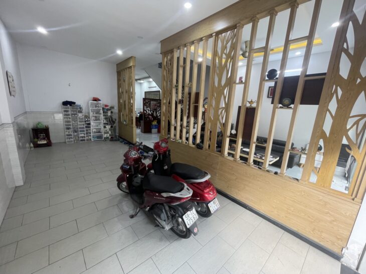 Khu biệt lập ven sông Tân Phong Q7 – 7x18m – 3 tầng đẹp – giá 22.98 tỷ