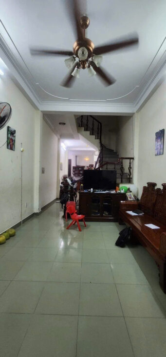 Bán Nhà Đông Quan Kinh Doanh – Ô Tô Dt 78m2 3 tầng mt 3.5m Giá 14.5 tỷ