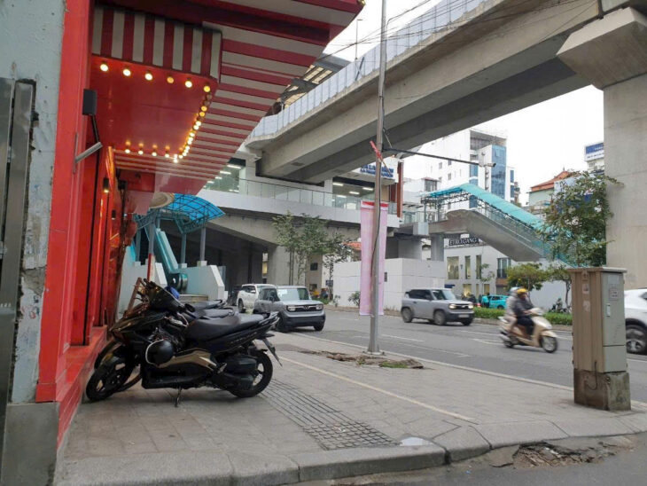 BÁN NHÀ MẶT PHỐ HOÀNG CẦU KINH DOANH DT 98m2 4 tầng Giá 68 tỷ